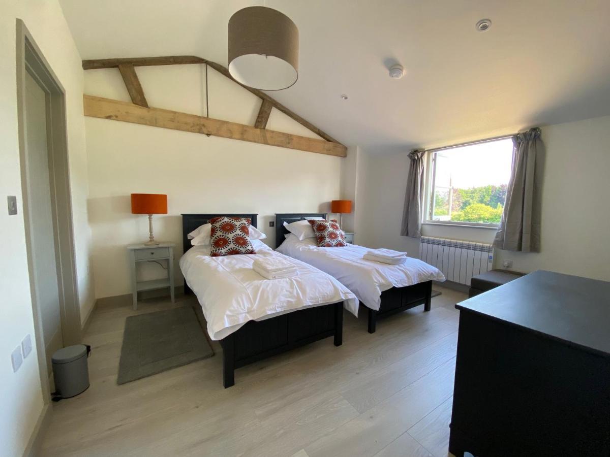 Glebe Barn, Little Glebe Farm Apartment Cheltenham Exterior foto